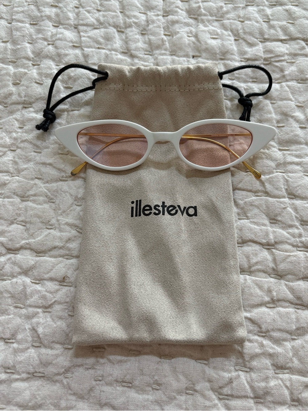 Illesteva White Cat-Eye Sunglasses with Pink Lenses